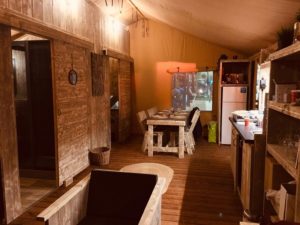 Glamping Terraza tienda safari
