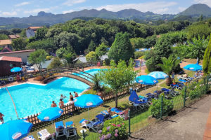vista piscina Camping Ribadesella
