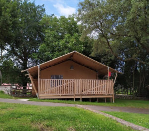 Glamping Terraza tienda safari