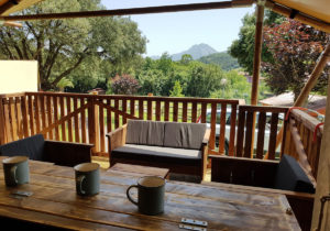 Glamping Terraza tienda safari